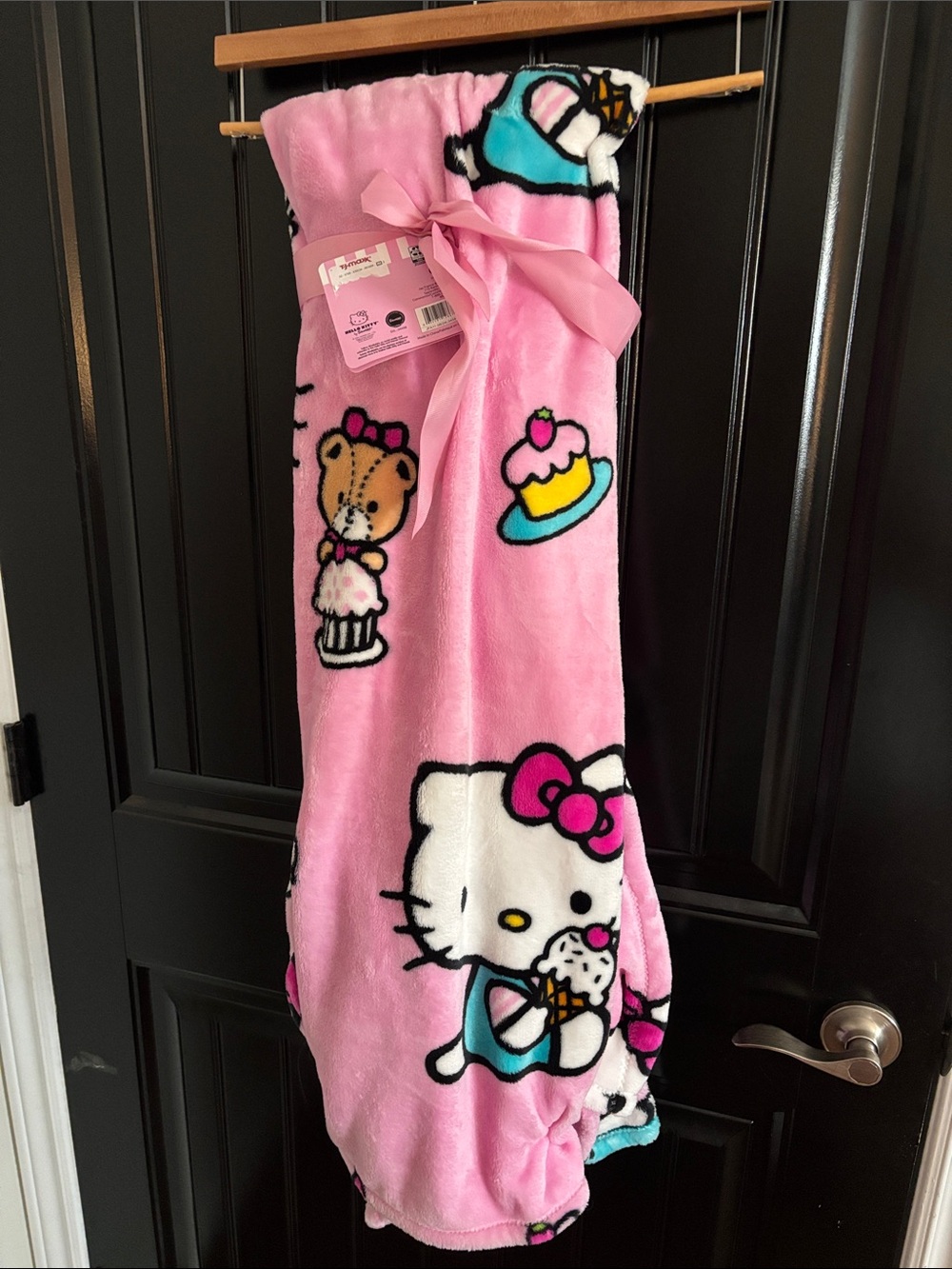 Hello Kitty Pink Plush Throw Blanket with Character Print